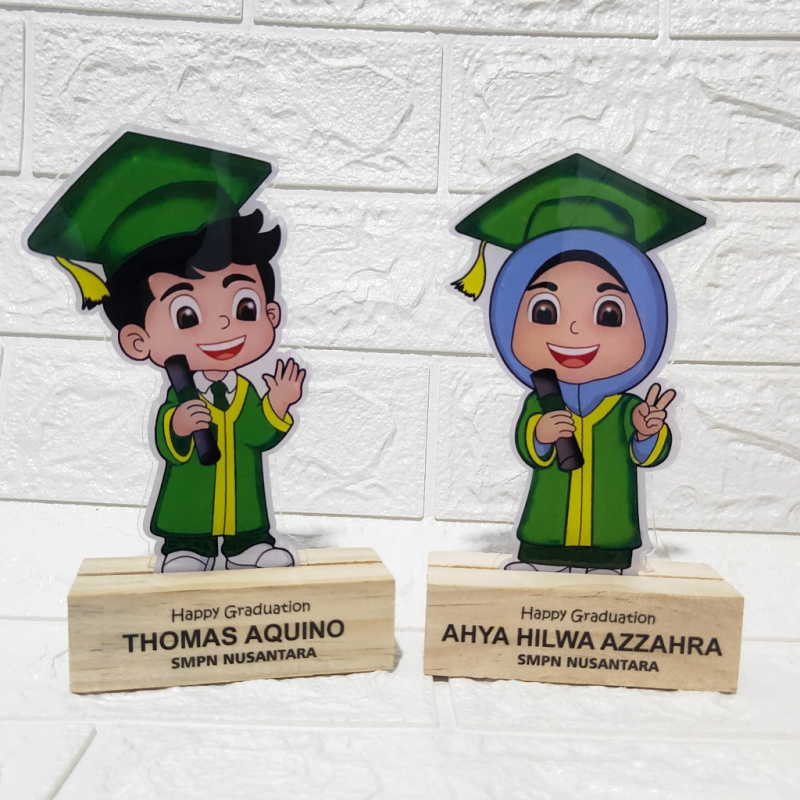 Akrilik Wisuda Anak .