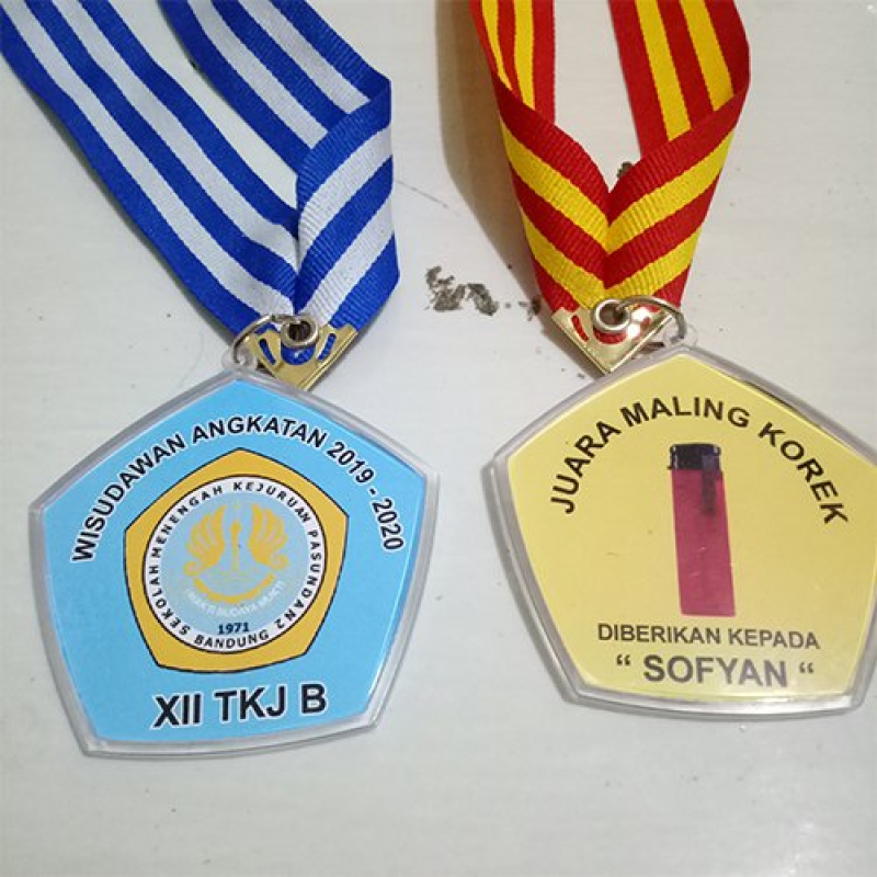 Medali Akrilik 2 Sis.