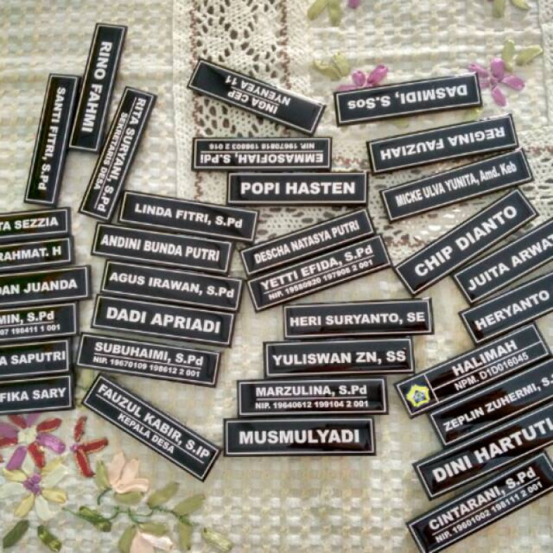 Nametag Akrilik : Ta.