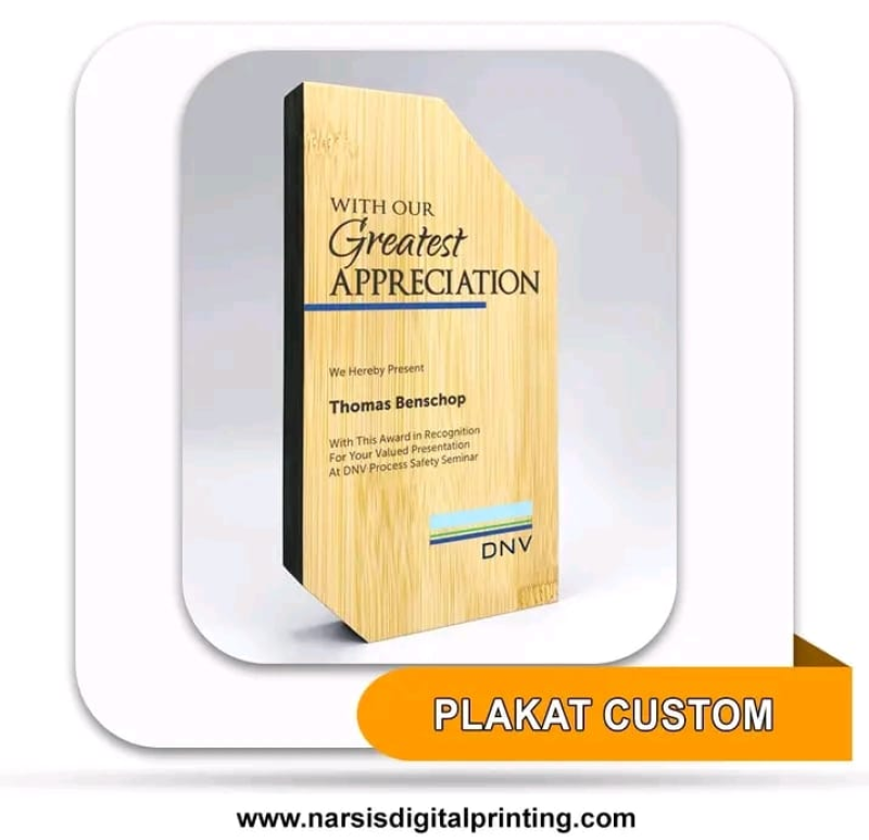 Merchandise Akrilik dengan Ilustrasi Digital: Tren Modern