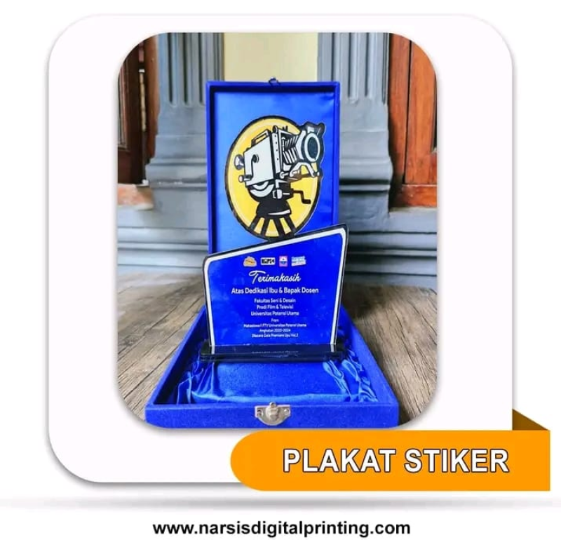 5 Keunggulan Merchandise Akrilik Dibanding Material Lain