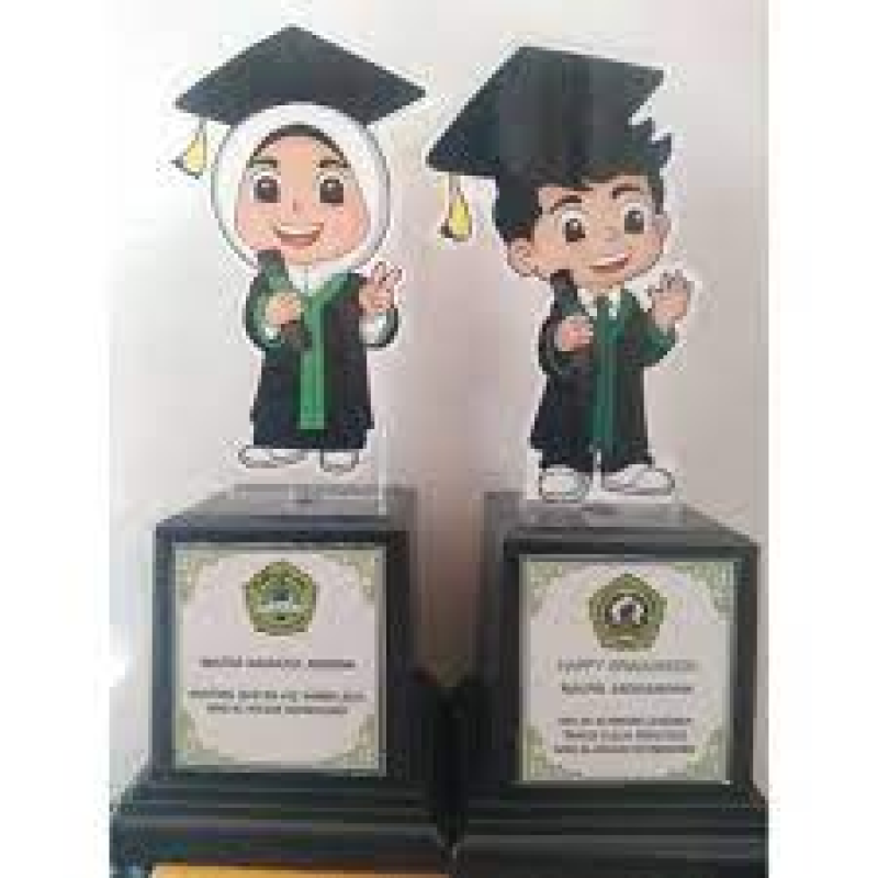 Akrilik Wisuda Anak .