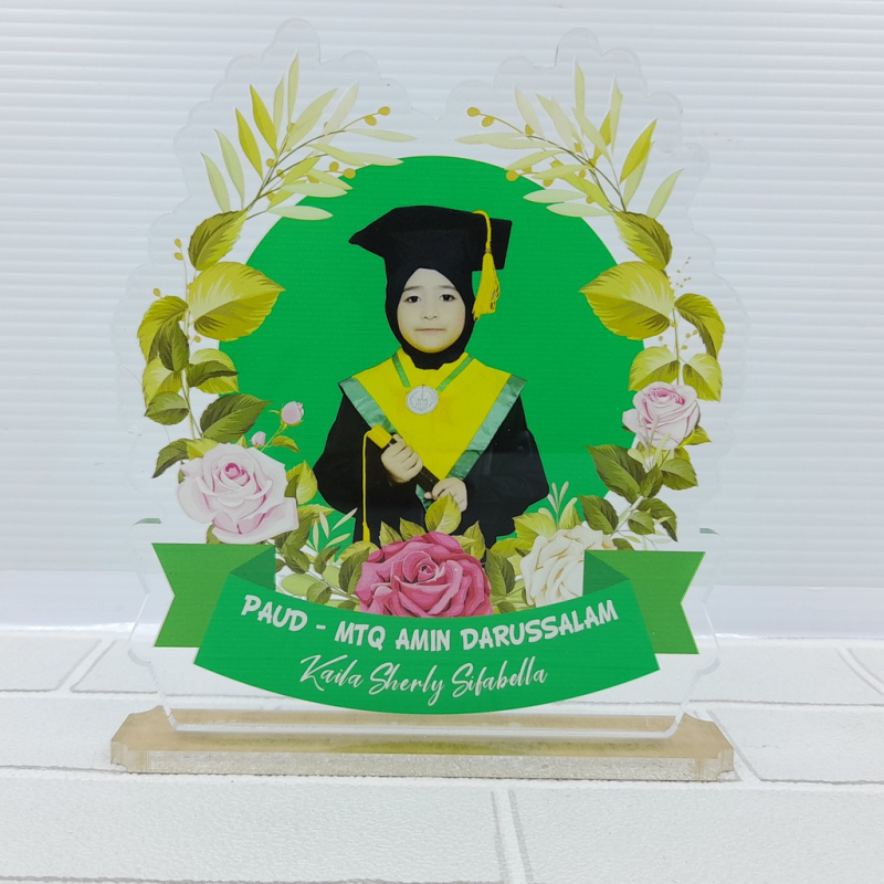  Akrilik Wisuda Anak.