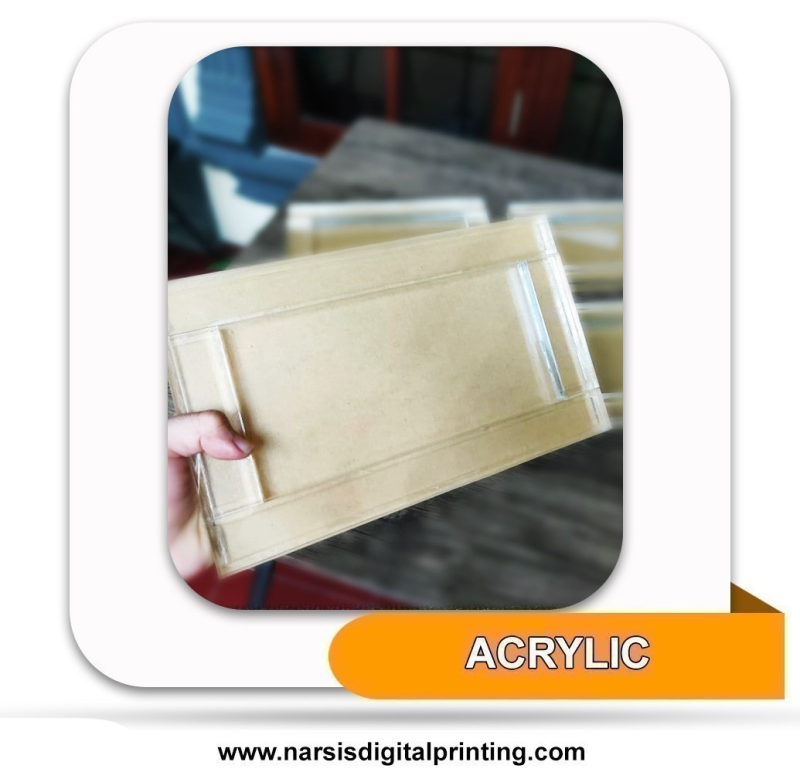 Kotak Akrilik Custom.