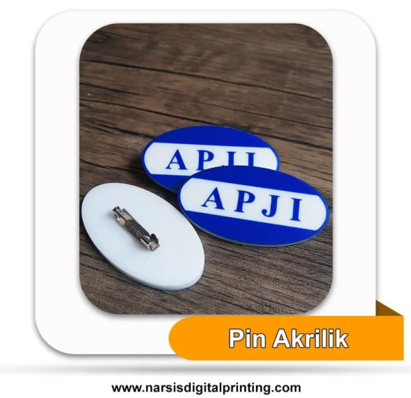 Pin Akrilik: Aksesor.
