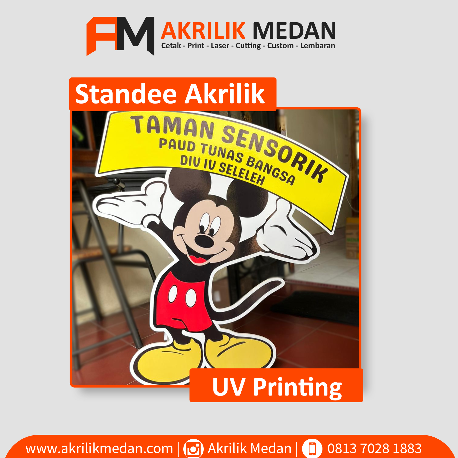 Maskot Standee